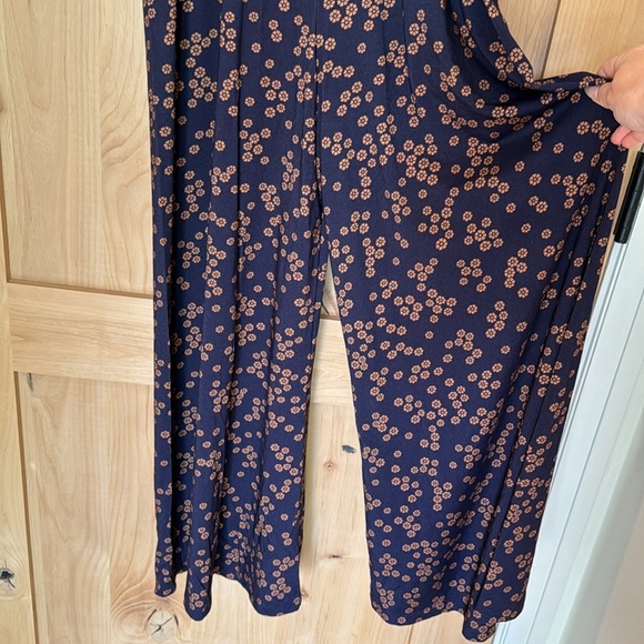 Novella Royale jumpsuit - Picture 6 of 10